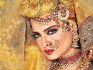 Painful Journey of Iconic Star Rekha: A Story of Loss and Loneliness